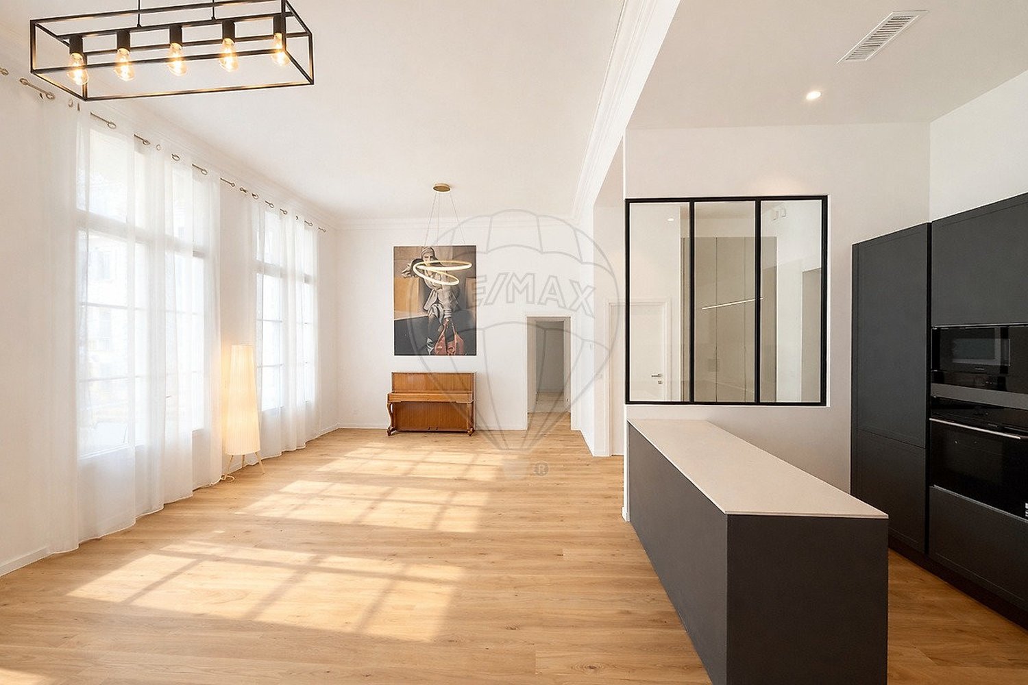 Property photo in Carre d'Or