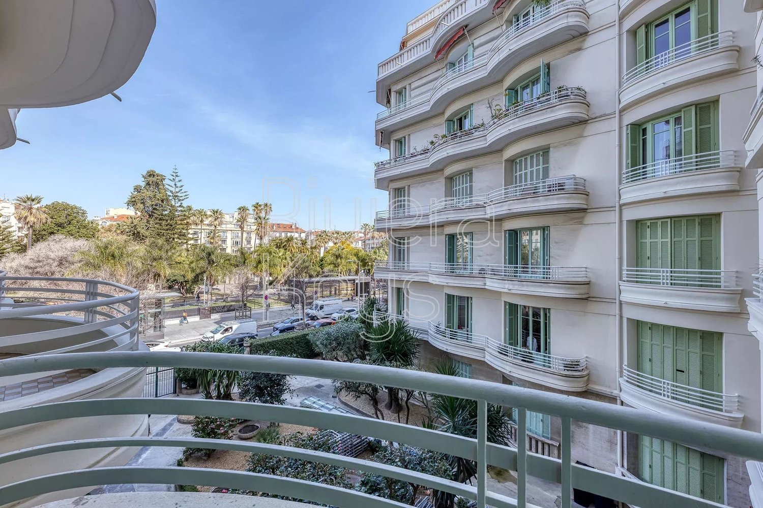 Property photo in Carre d'Or