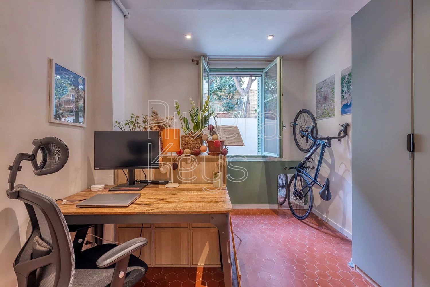 Property photo in Carre d'Or