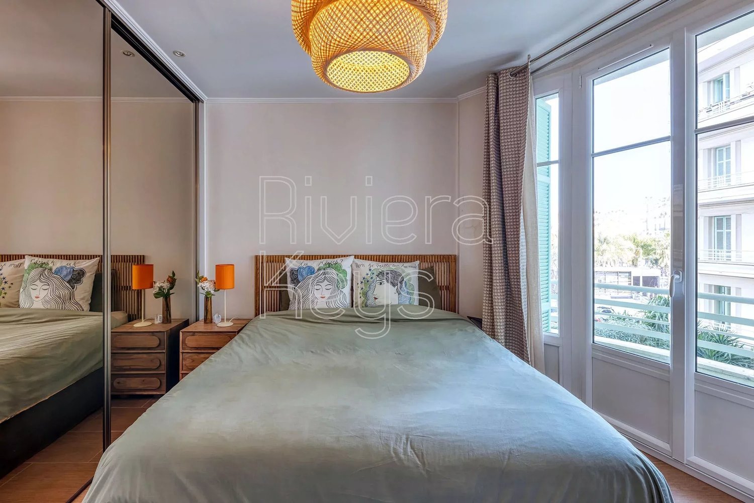 Property photo in Carre d'Or