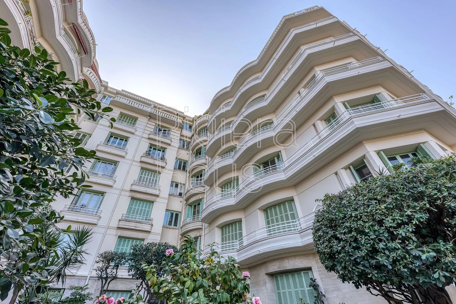 Property photo in Carre d'Or