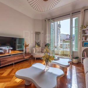 Property in Carre d'Or