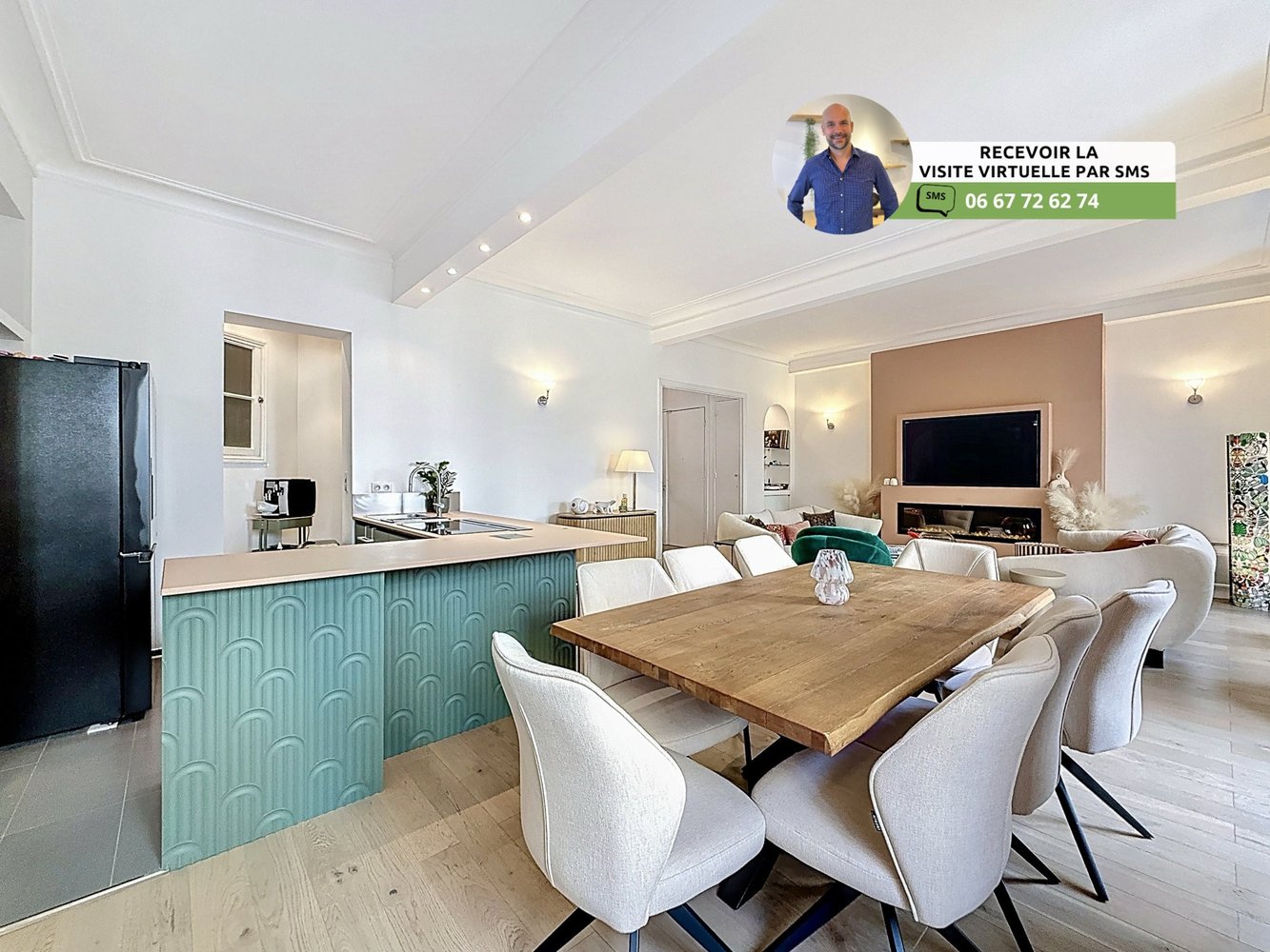 Property photo in Carre d'Or