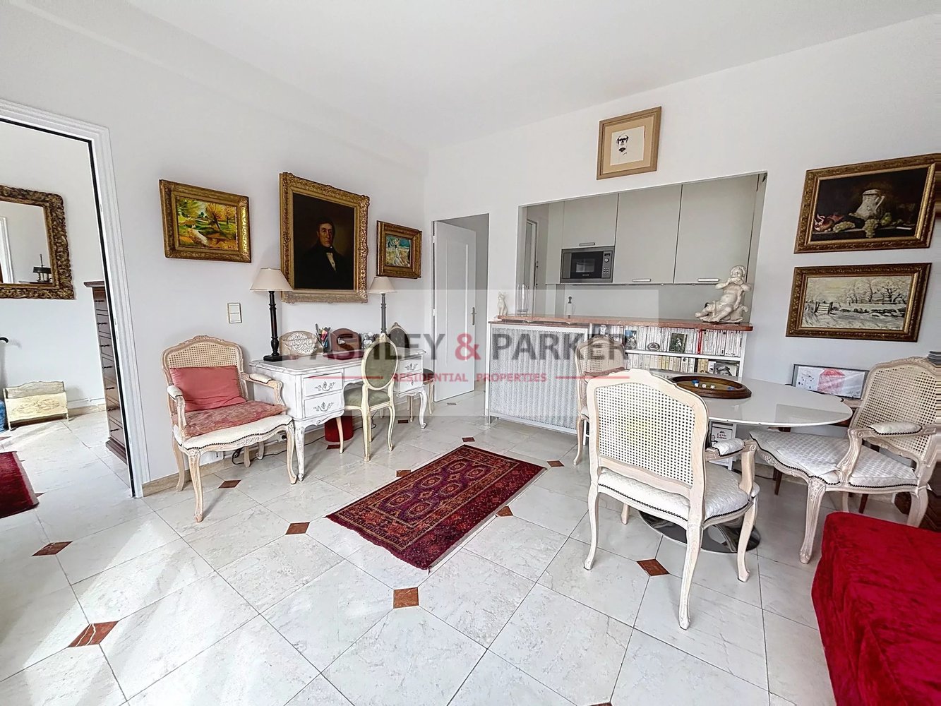Property photo in Carre d'Or