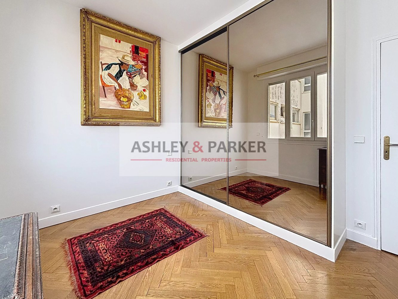 Property photo in Carre d'Or