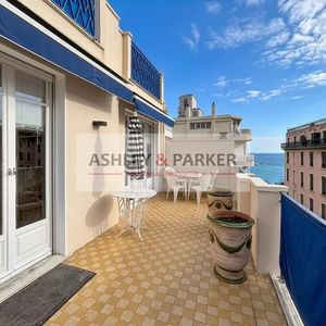 Property in Carre d'Or