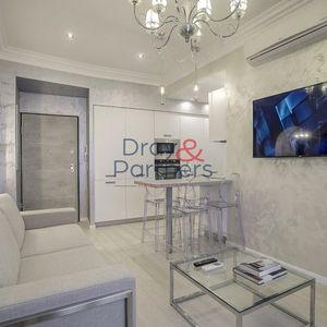 Property in Carre d'Or