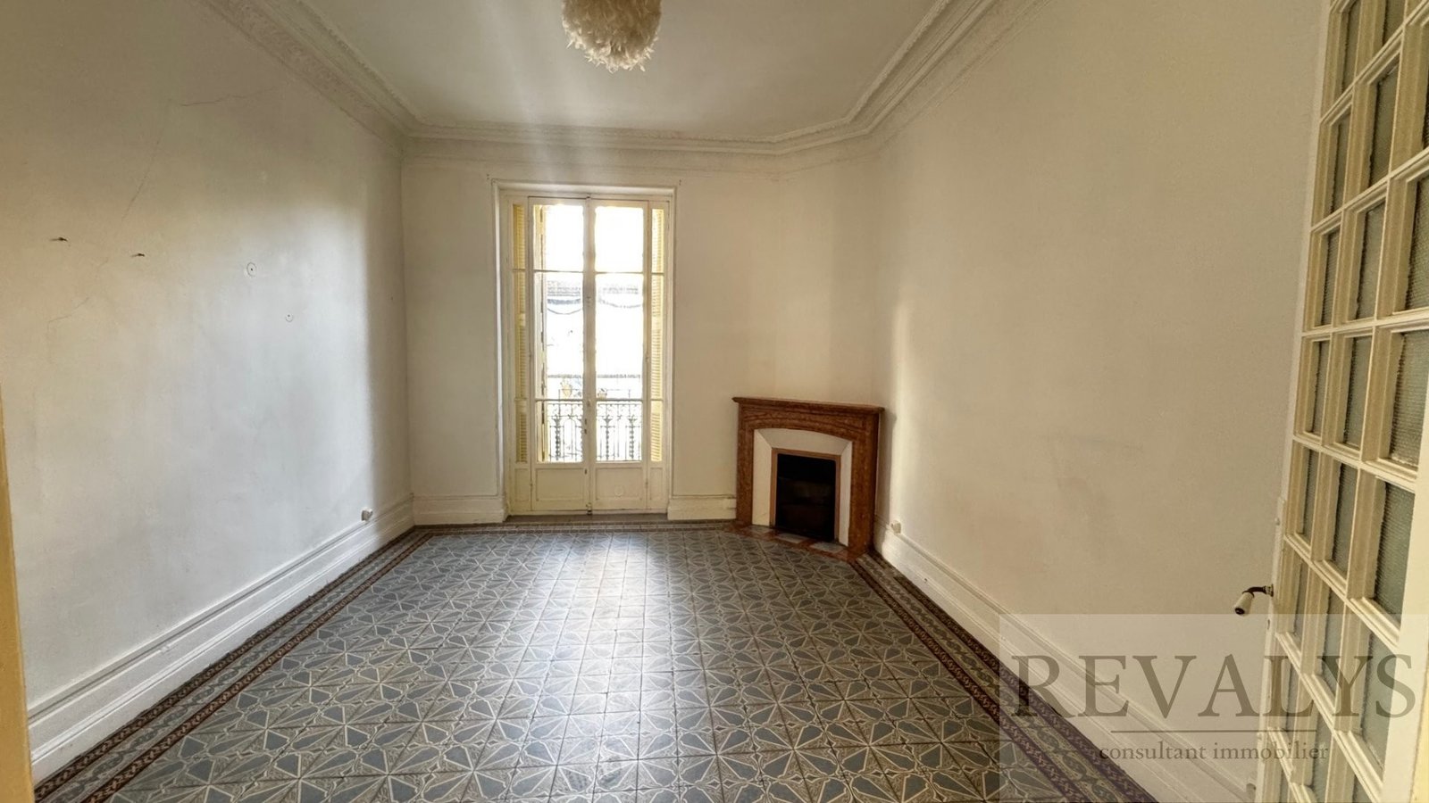 Property photo in Carre d'Or