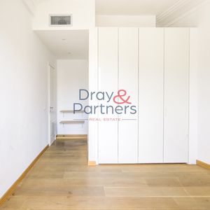 Property in Carre d'Or