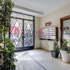 Property in Carre d'Or