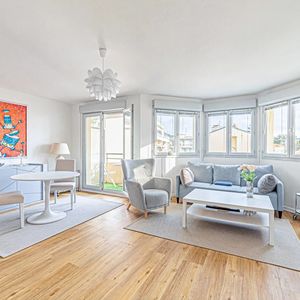 Property in Carre d'Or