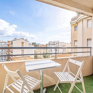 Property in Carre d'Or