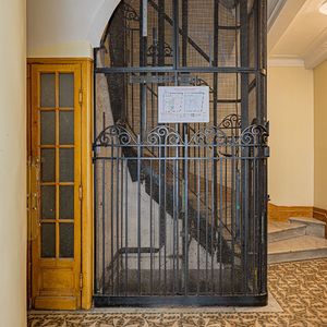 Property in Carre d'Or