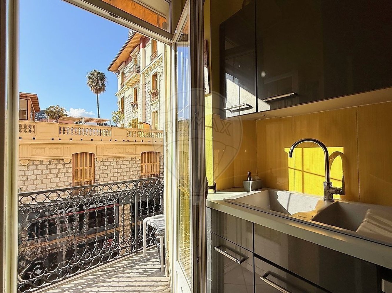 Property photo in Carre d'Or