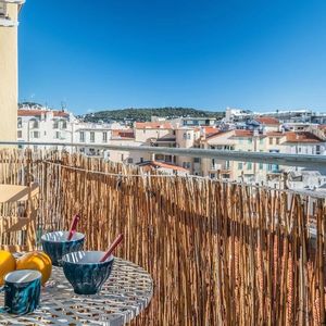 Property in Carre d'Or