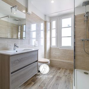 Property in Carre d'Or