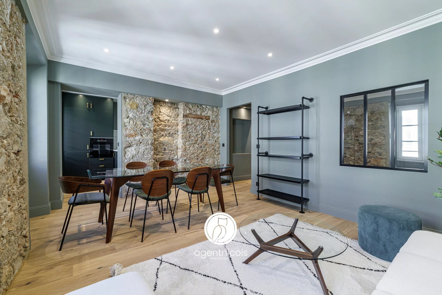 Property photo in Carre d'Or