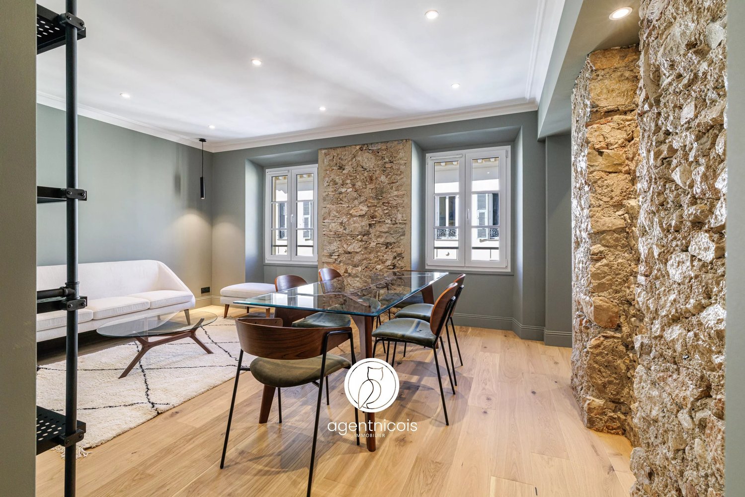 Property photo in Carre d'Or