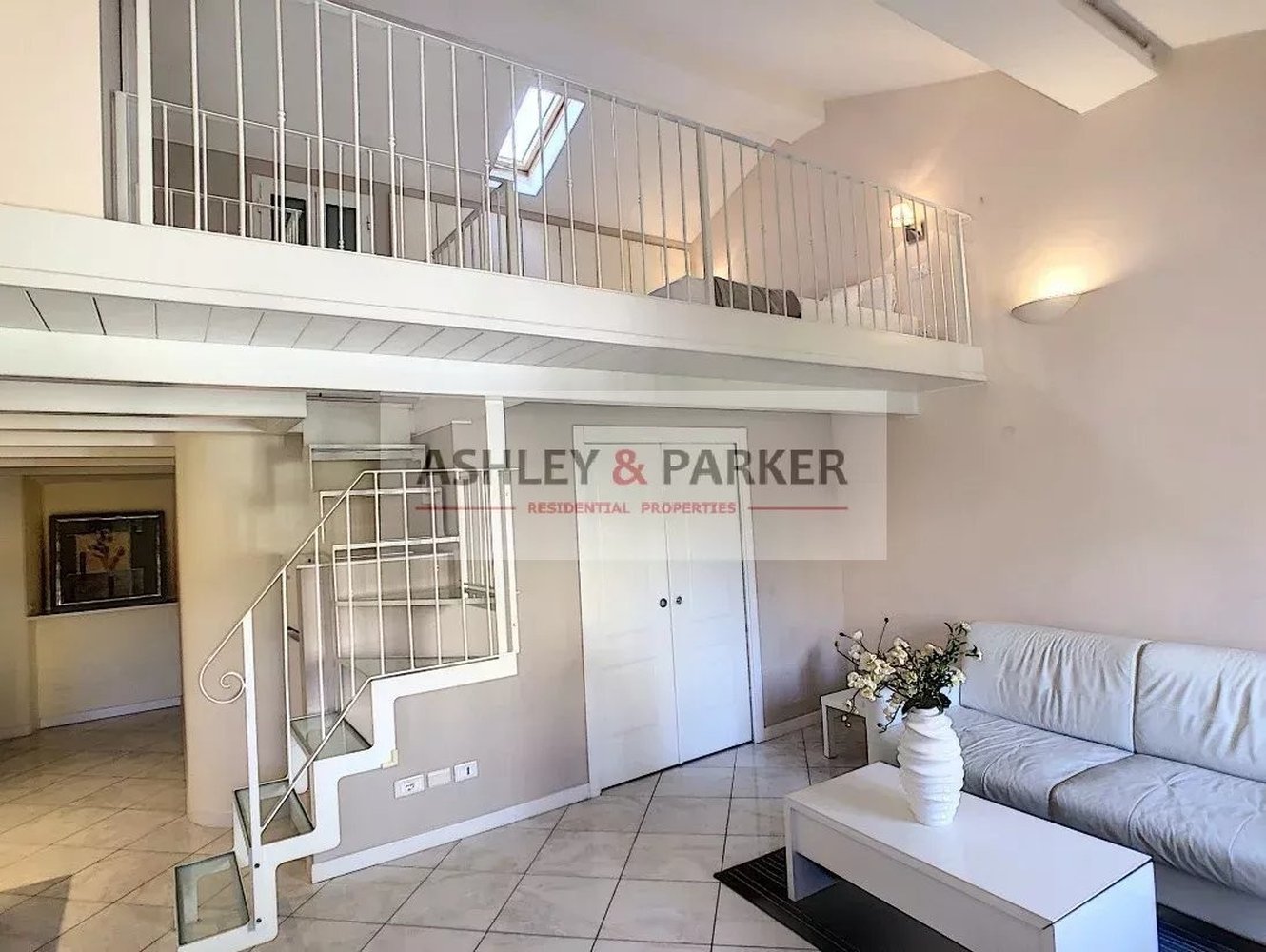 Property photo in Carre d'Or