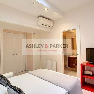 Property in Carre d'Or