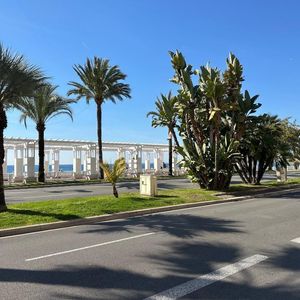 Property in Carre d'Or