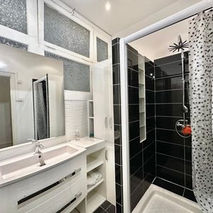 Property in Carre d'Or