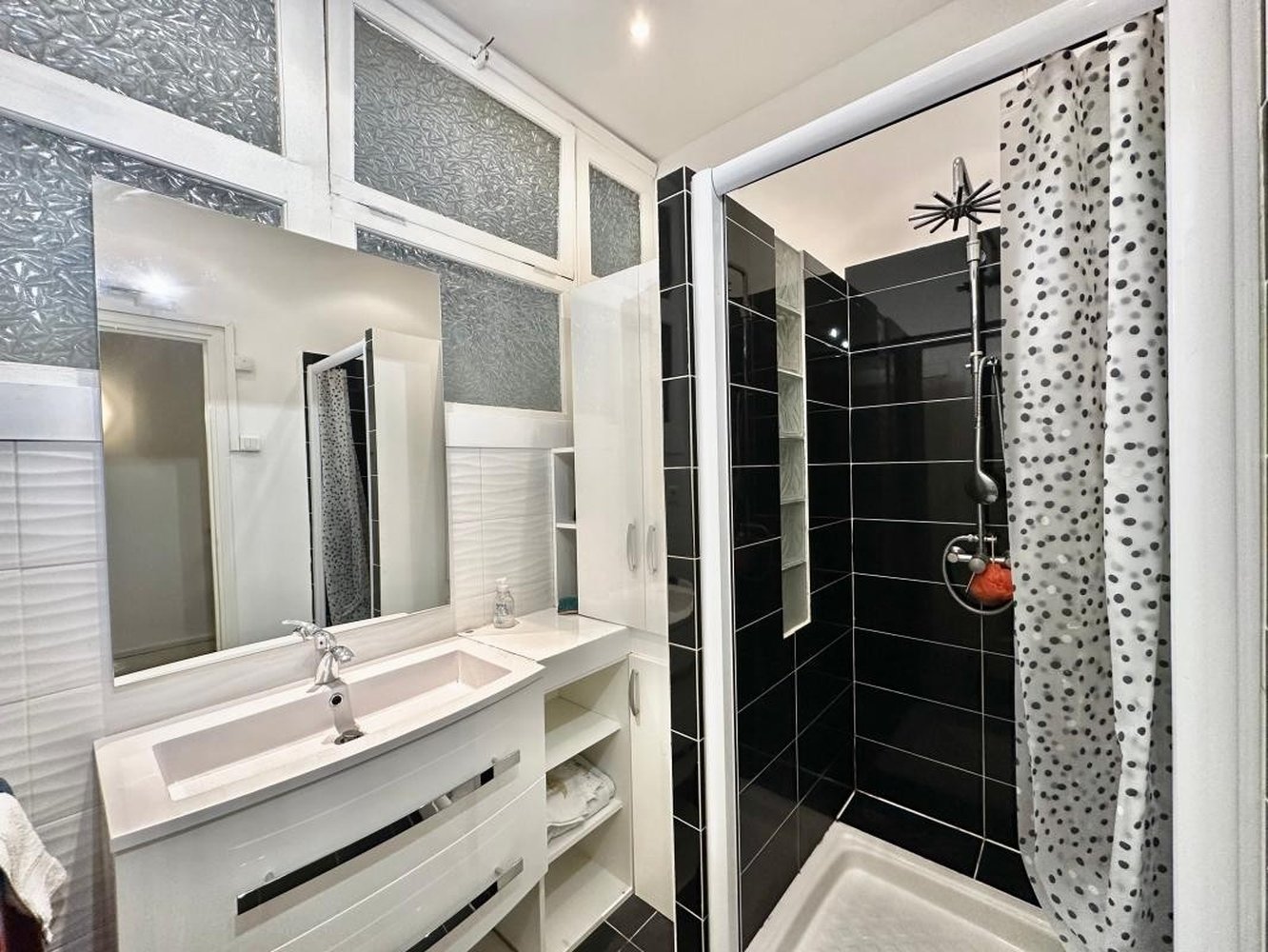 Property photo in Carre d'Or