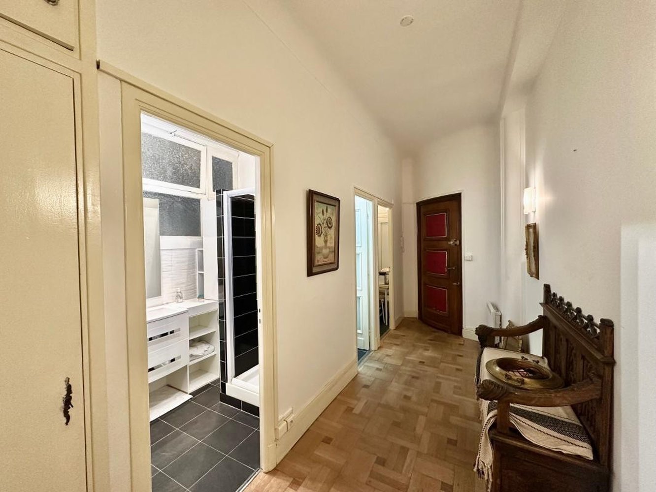 Property photo in Carre d'Or