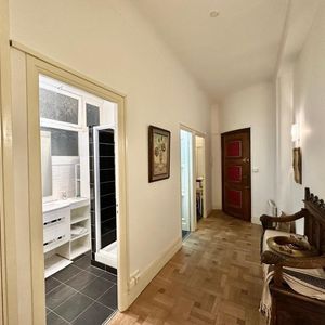Property in Carre d'Or