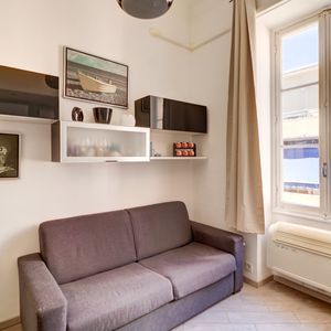 Property in Carre d'Or