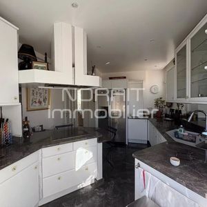 Property in Carre d'Or