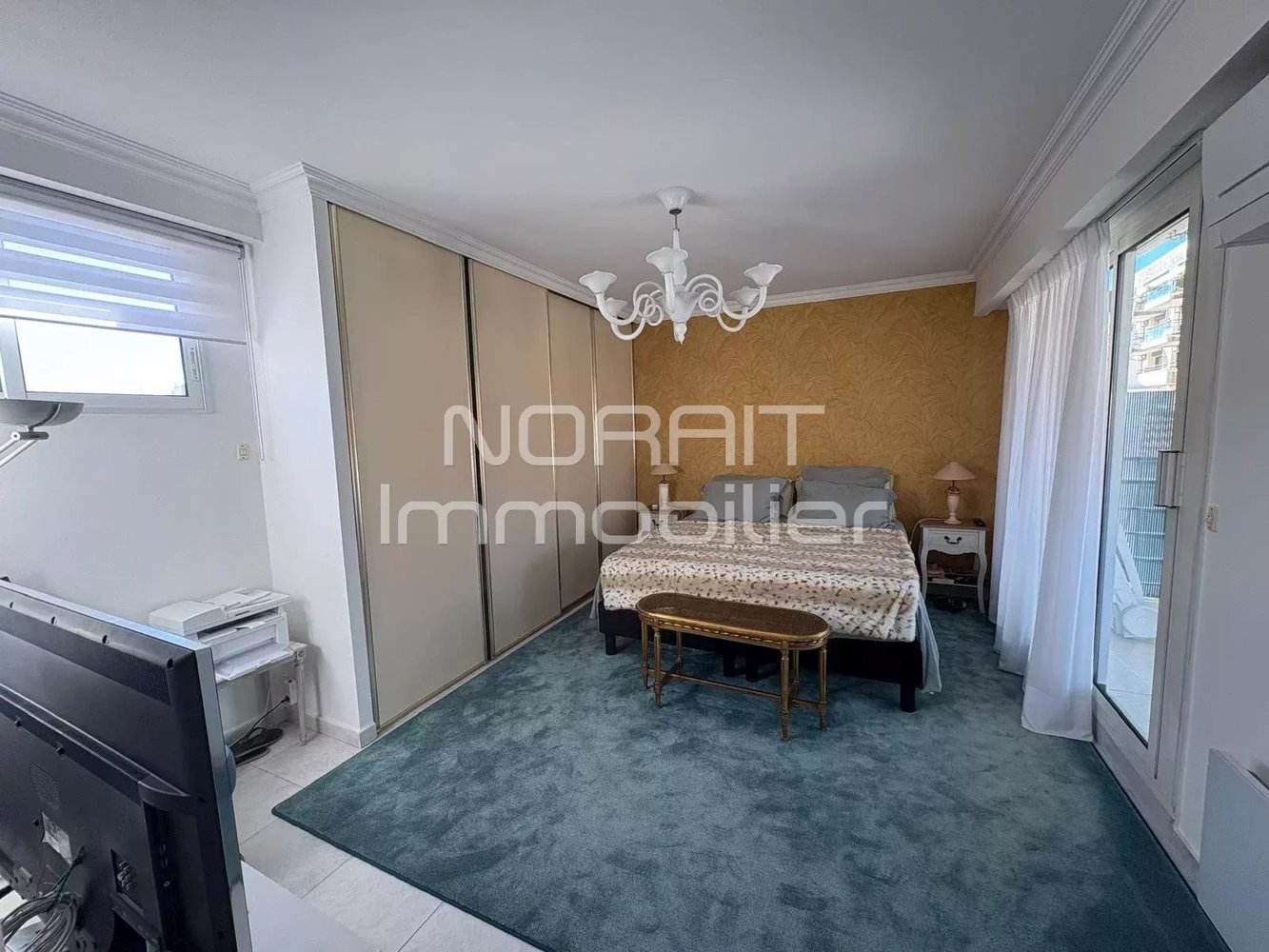 Property photo in Carre d'Or