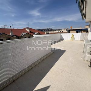 Property in Carre d'Or