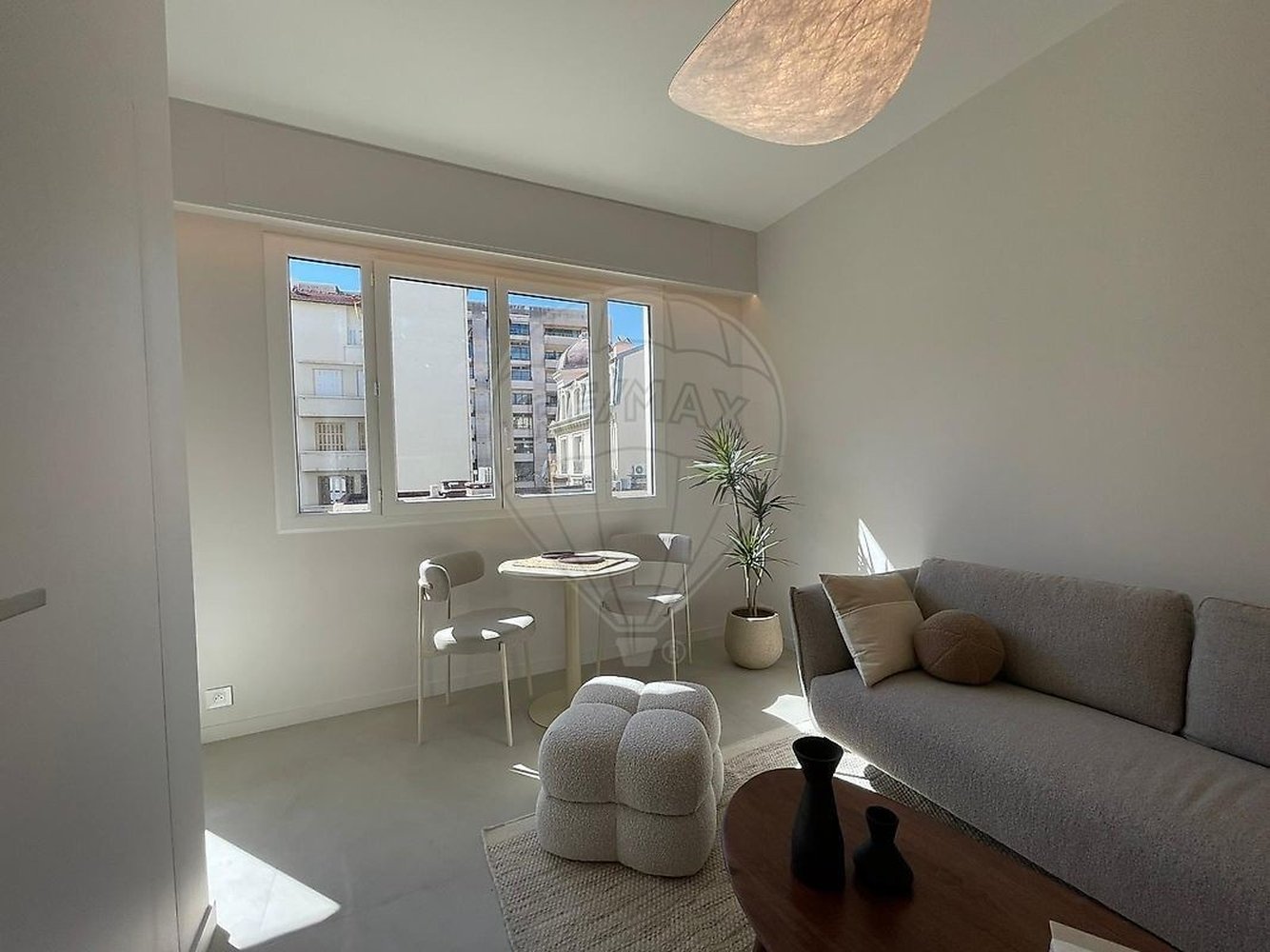 Property photo in Carre d'Or