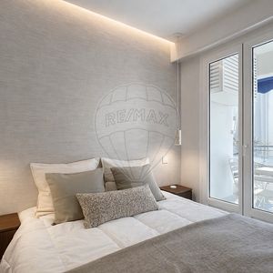 Property in Carre d'Or