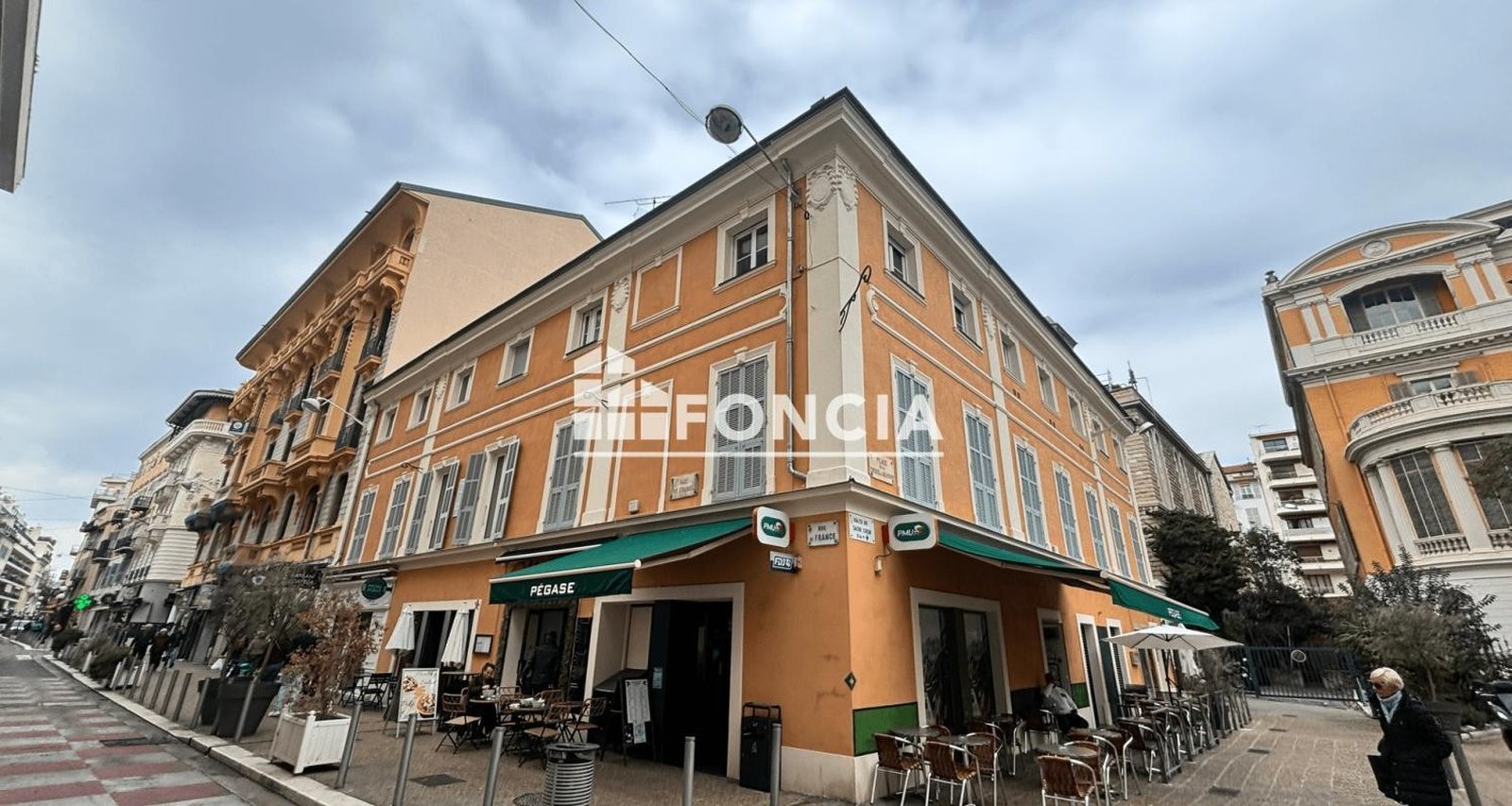 Property photo in Carre d'Or