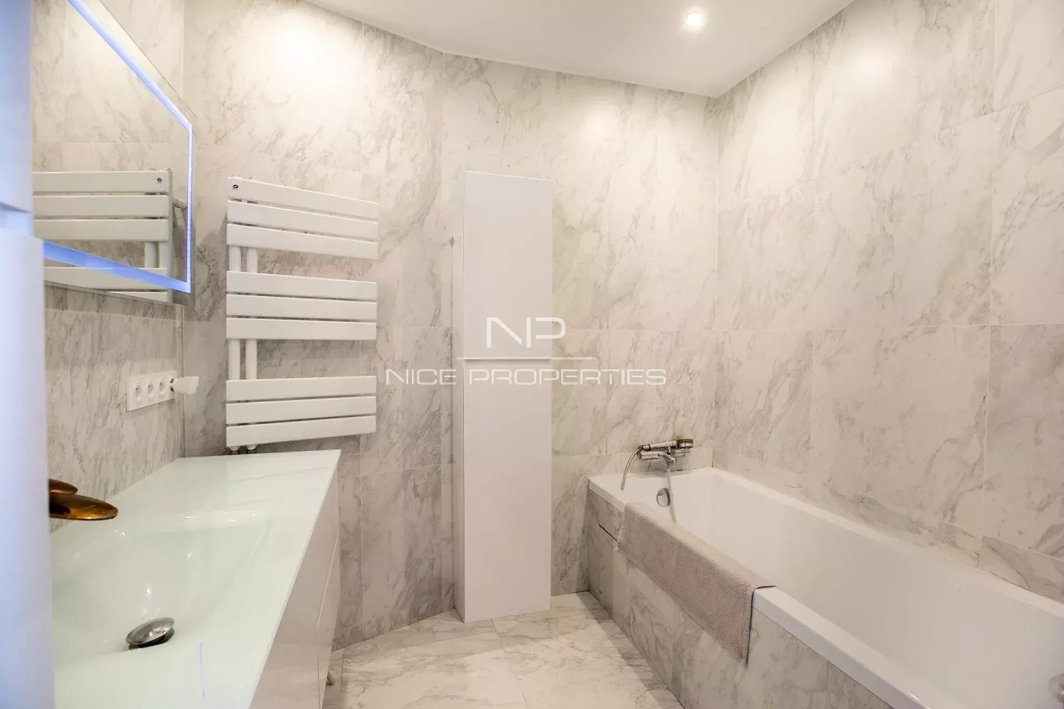 Property photo in Musicians Quarter