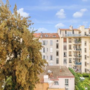 Property in Musicians Quarter