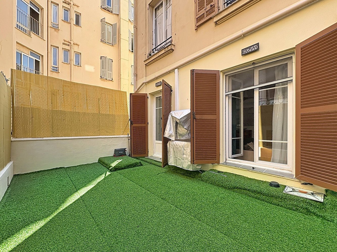 Property photo in Musicians Quarter