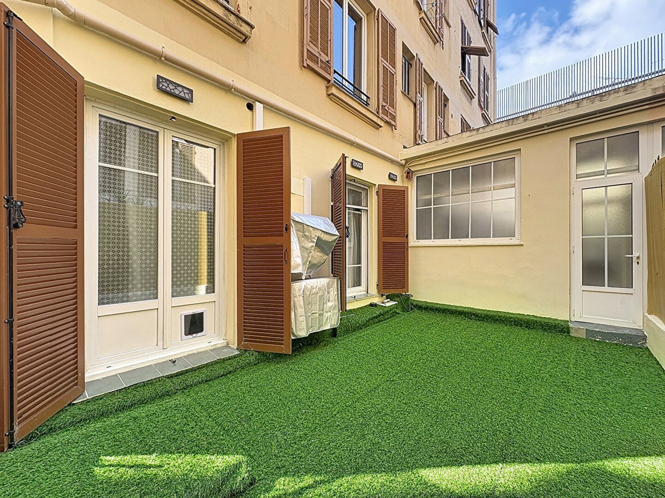 Property photo in Musicians Quarter