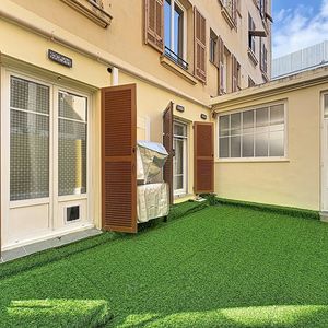 Property in Musicians Quarter