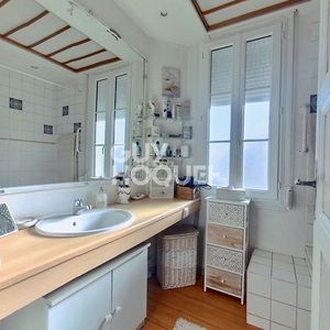 Property in Musicians Quarter