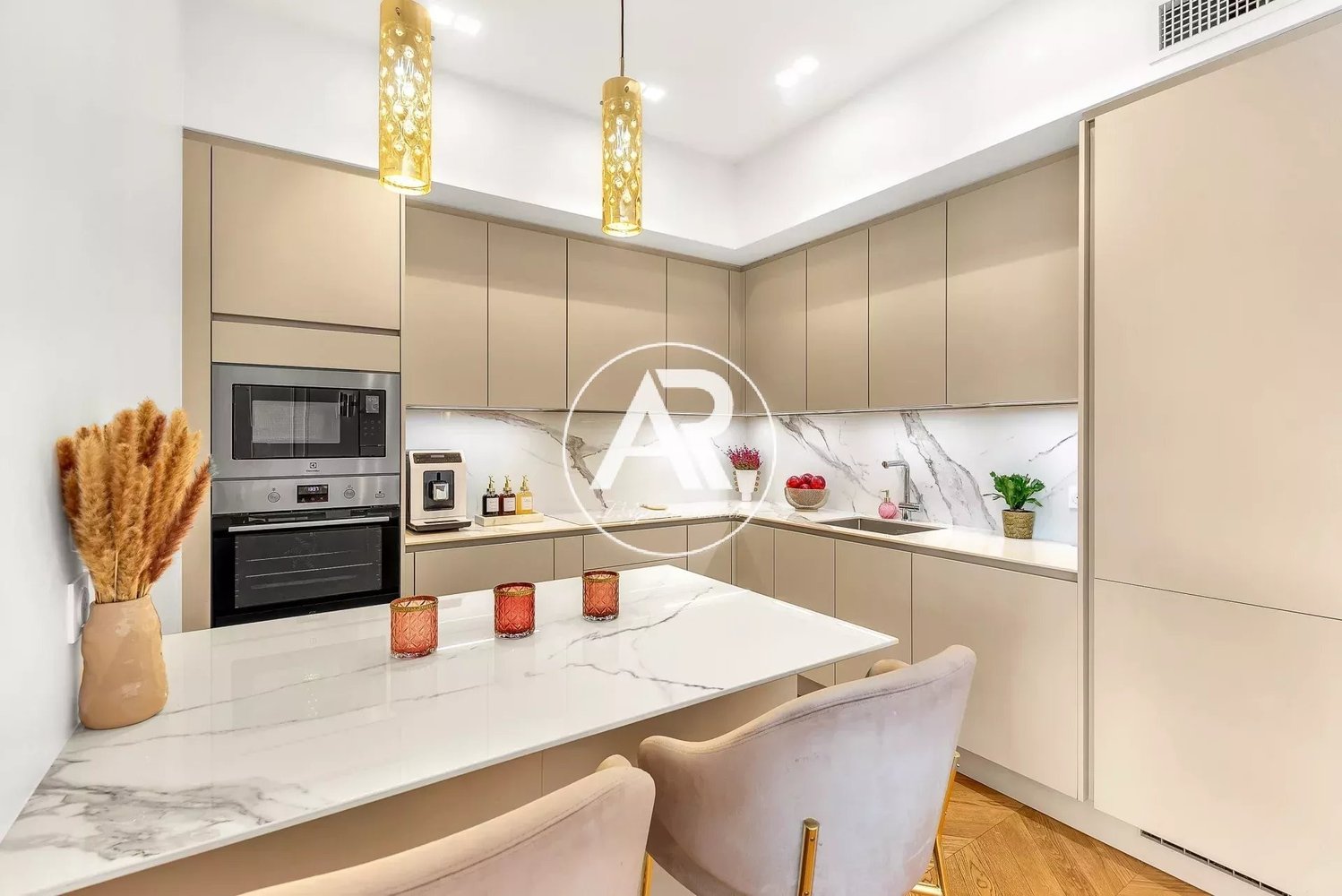 Property photo in Musicians Quarter