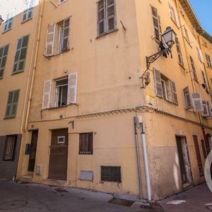 Property in Old Town