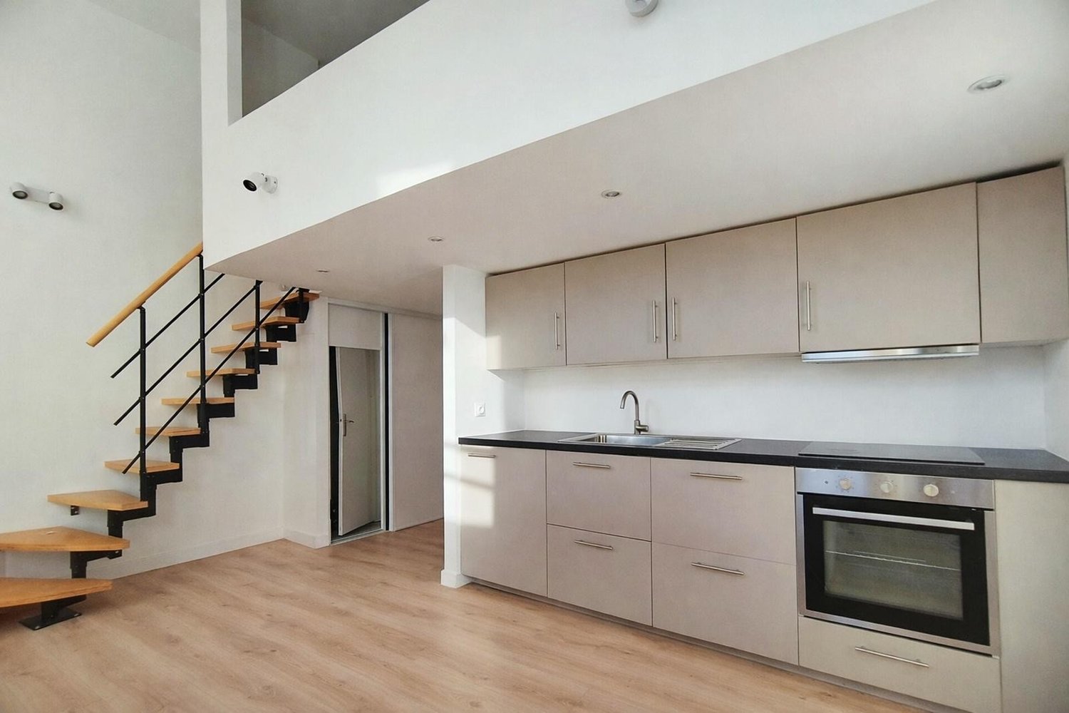 Property photo in Port