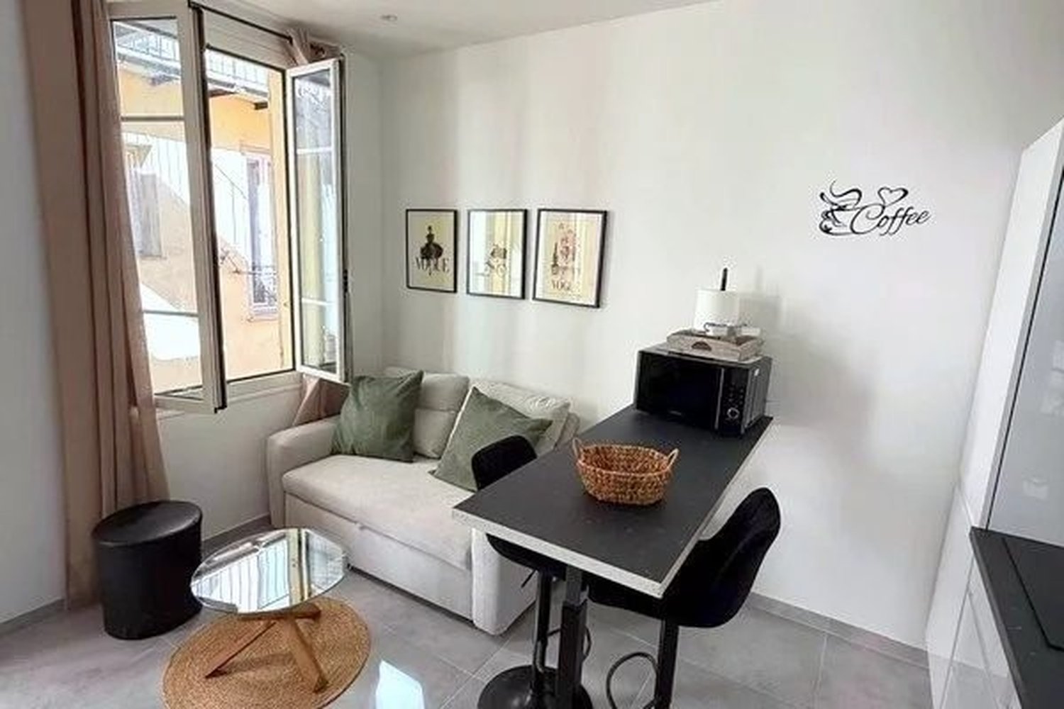 Property photo in Port