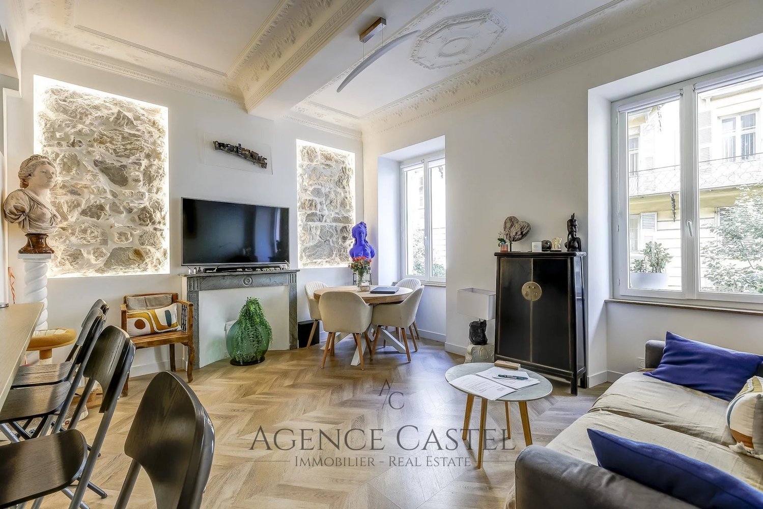 Property photo in Port