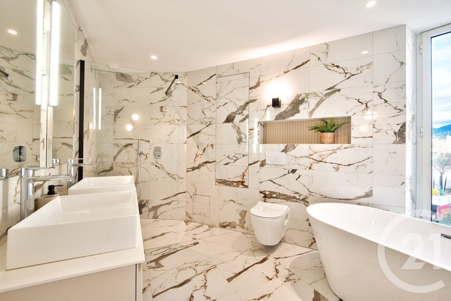 Property photo in Port