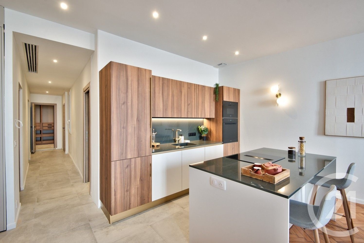 Property photo in Port