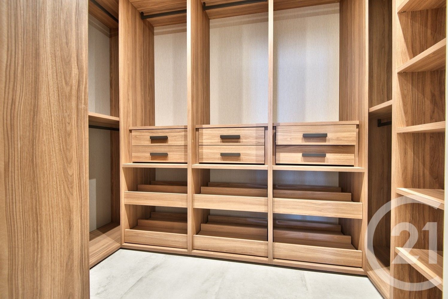 Property photo in Port